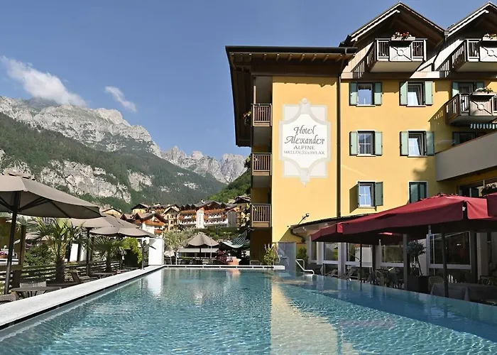 Alexander Hotel Alpine Wellness Dolomites Molveno